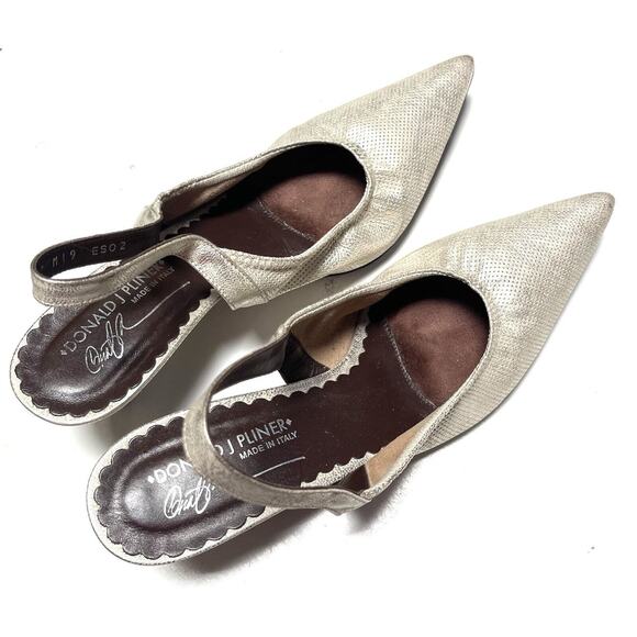 Donald J Pliner 9 Kitten Heel Pointy Heel Strap White Shiny Pearl Beauties - Picture 10 of 10